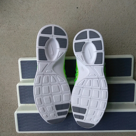 NWOB Nike Free Viritous - Picture 5 of 8